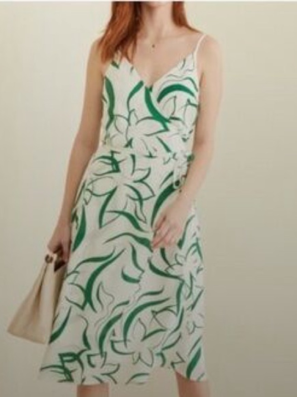 Amour Vert 100% silk Varden mini wrap dress